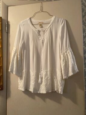 Studio West White Peasant Tunic with Lace Trim